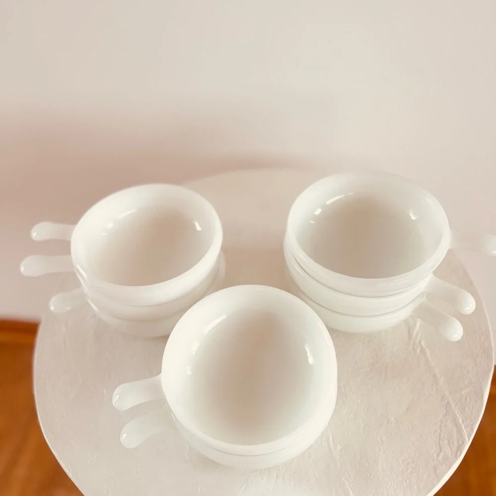SET OF 8 VINTAGE MILK GLASS‎ STACKABLE SOUP BOWLS W/ HANDLES OVEN/MICROWAVE SAFE
